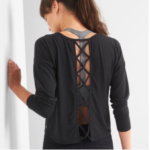 ✨ GapFit Open Strapy Back T-Shirt✨ - Picture 3 of 8